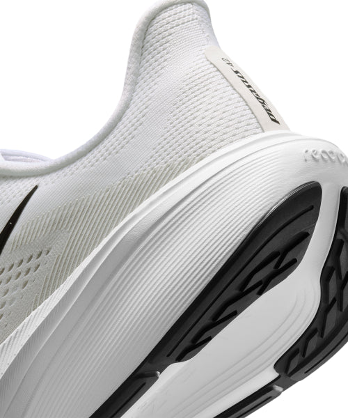 NIKE Nike Pegasus 42 M - White: Photon Dust: Black