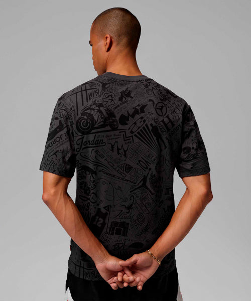 NIKE Nike T-Shirt M - Black: University Red