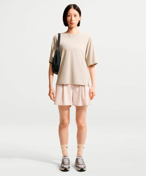 NIKE NIKE T-Shirt Women - Cream II