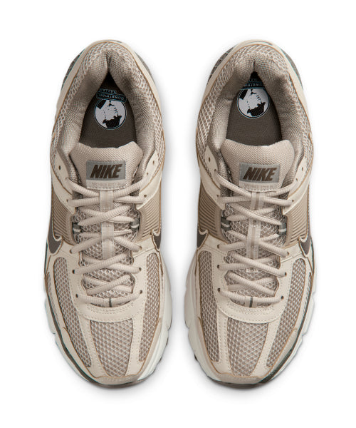 NIKE NIKE Sneakers Zoom Vomero 5 - Desert Khaki