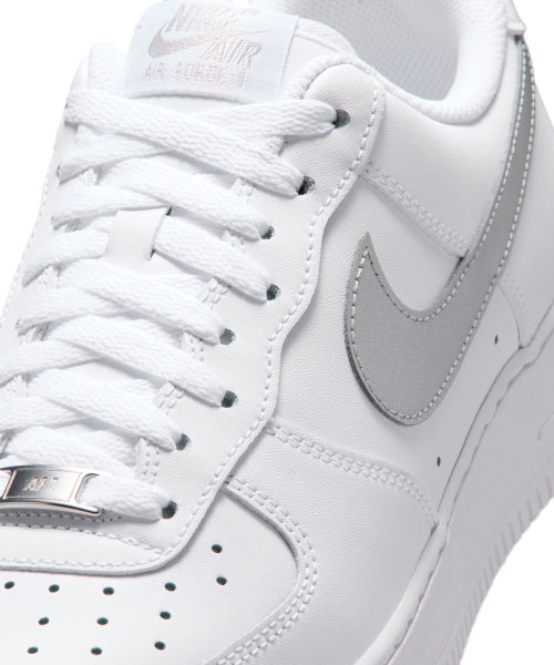 NIKE Nike Sneakers Air Force 1 07 M - White:Metallic Silver