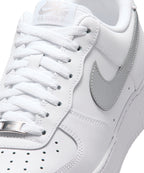 NIKE Nike Sneakers Air Force 1 07 M - White:Metallic Silver