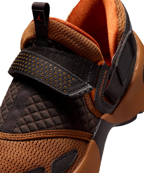 NIKE NIKE Jordan Trunner LX W Light British Tan