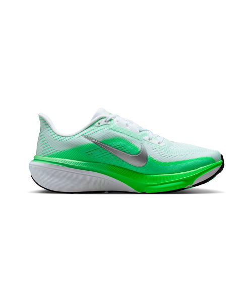 NIKE Nike Pegasus 42 W Sneakers - White: Green Strike