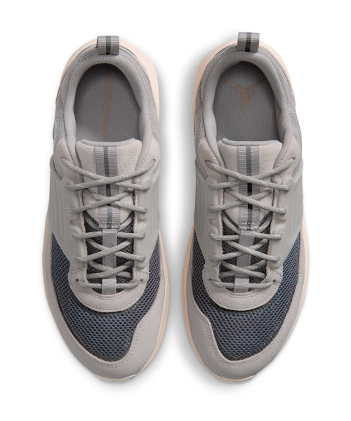 NIKE Nike Jordan Trunner O/S M - Light Iron Or