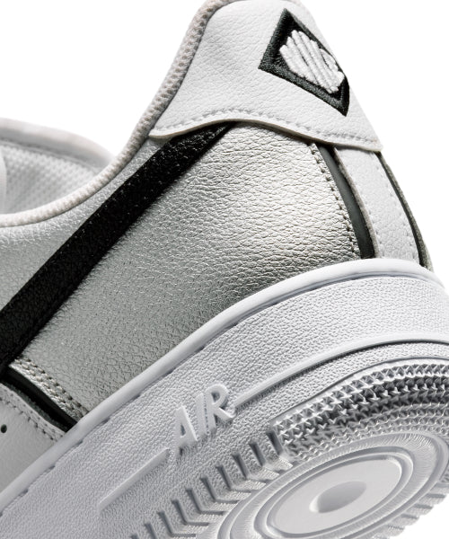NIKE NIKE Sneakers Air Force 1 07 LV8 M - Metallic Silver