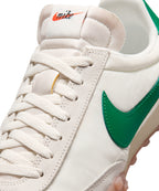 NIKE NIKE Sneakers Beach/Gum Medium Brown/Pine Green