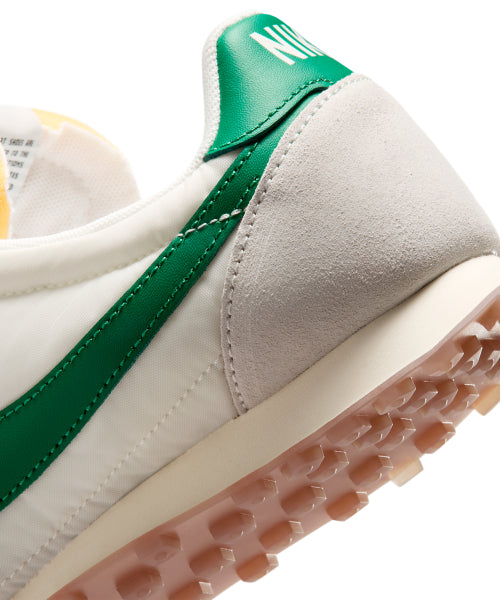 NIKE NIKE Sneakers Beach/Gum Medium Brown/Pine Green