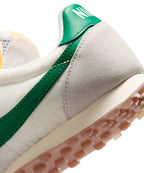 NIKE NIKE Sneakers Beach/Gum Medium Brown/Pine Green