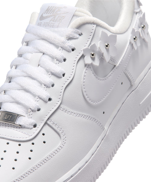 NIKE Nike Air Force 1 07 Florette W - Size 7