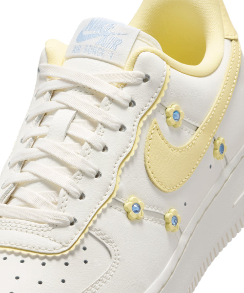 NIKE NIKE Air Force 1 07 W - Size