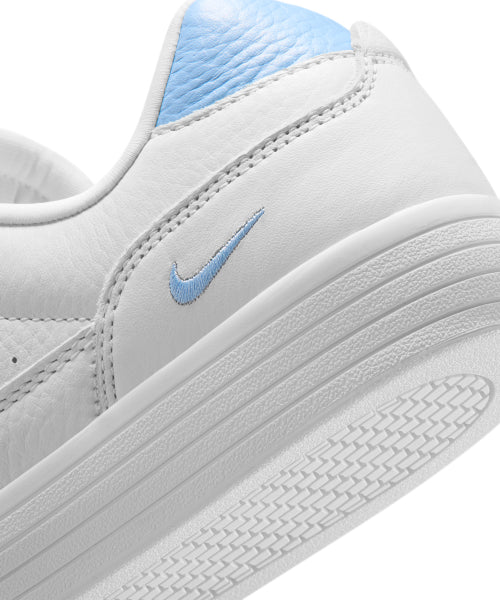 NIKE NIKE Sneakers Women - White: Aluminum