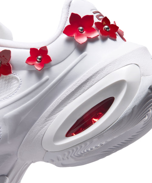 NIKE NIKE Air Max Muse W - White: University Red: Metallic Silver: Tough Red