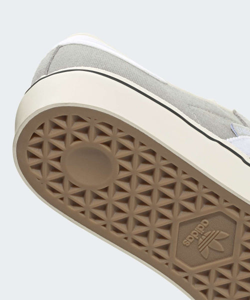 ADIDAS ADIDAS Samba ST - Gray: White