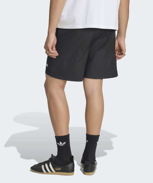 ADIDAS ADIDAS Trefoil Essential Woven Short Pants - Black