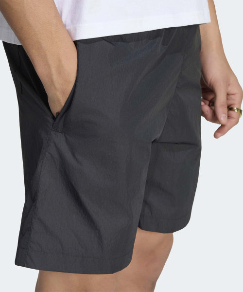 ADIDAS ADIDAS Trefoil Essential Woven Short Pants - Black