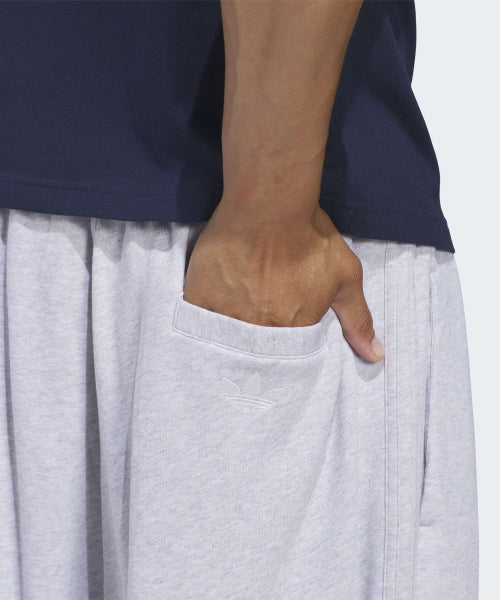 ADIDAS ADIDAS Sweatshirt Graphic Sweatshorts - Light Gray