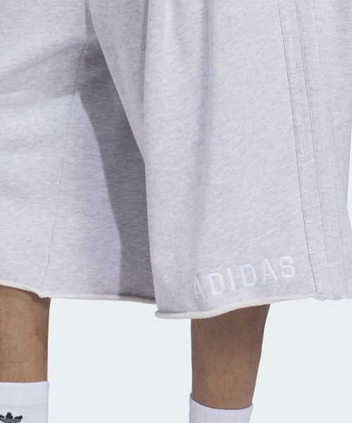 ADIDAS ADIDAS Sweatshirt Graphic Sweatshorts - Light Gray