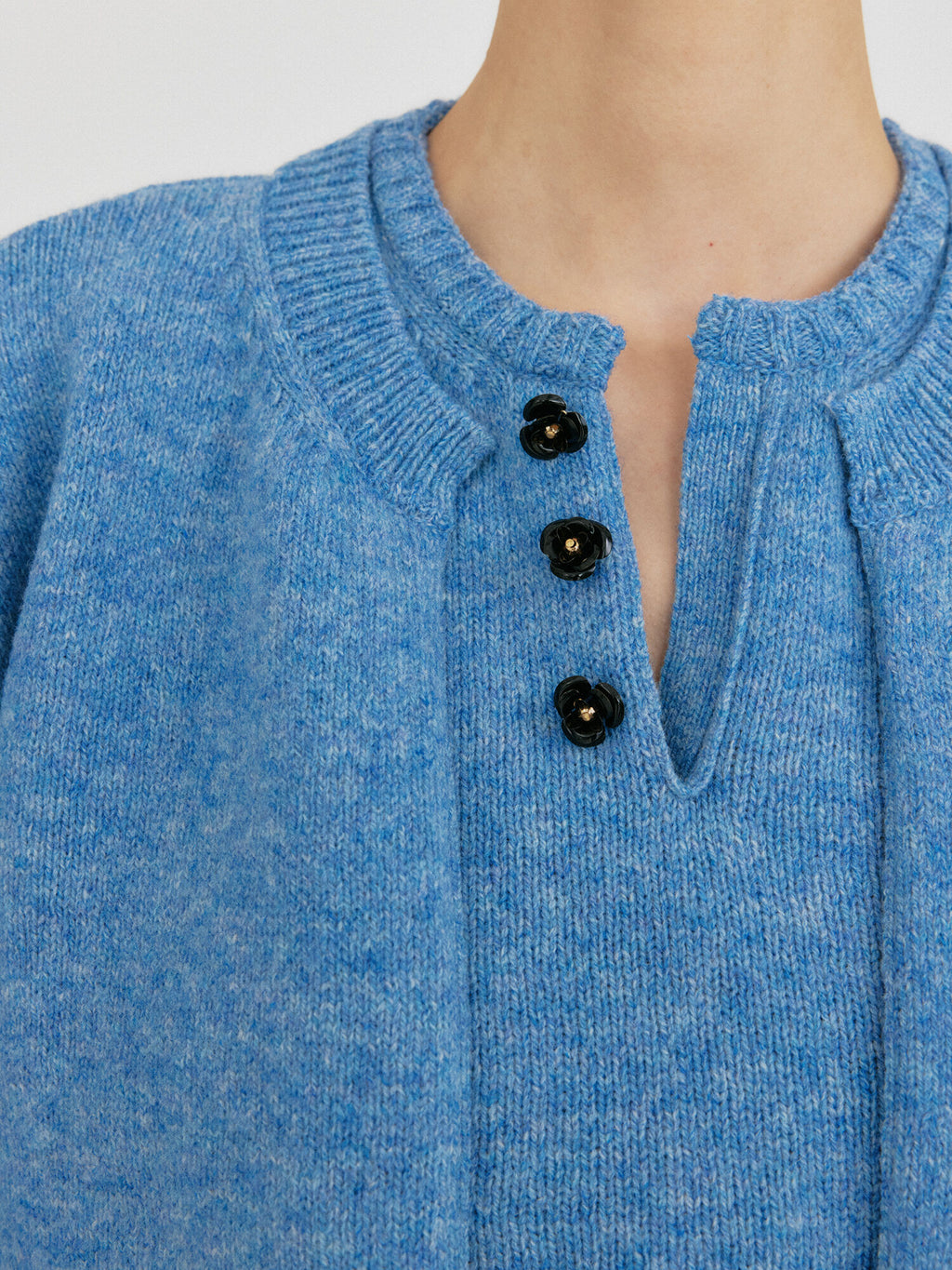 EENK ZONNE Cropped Knit Cardigan - Blue