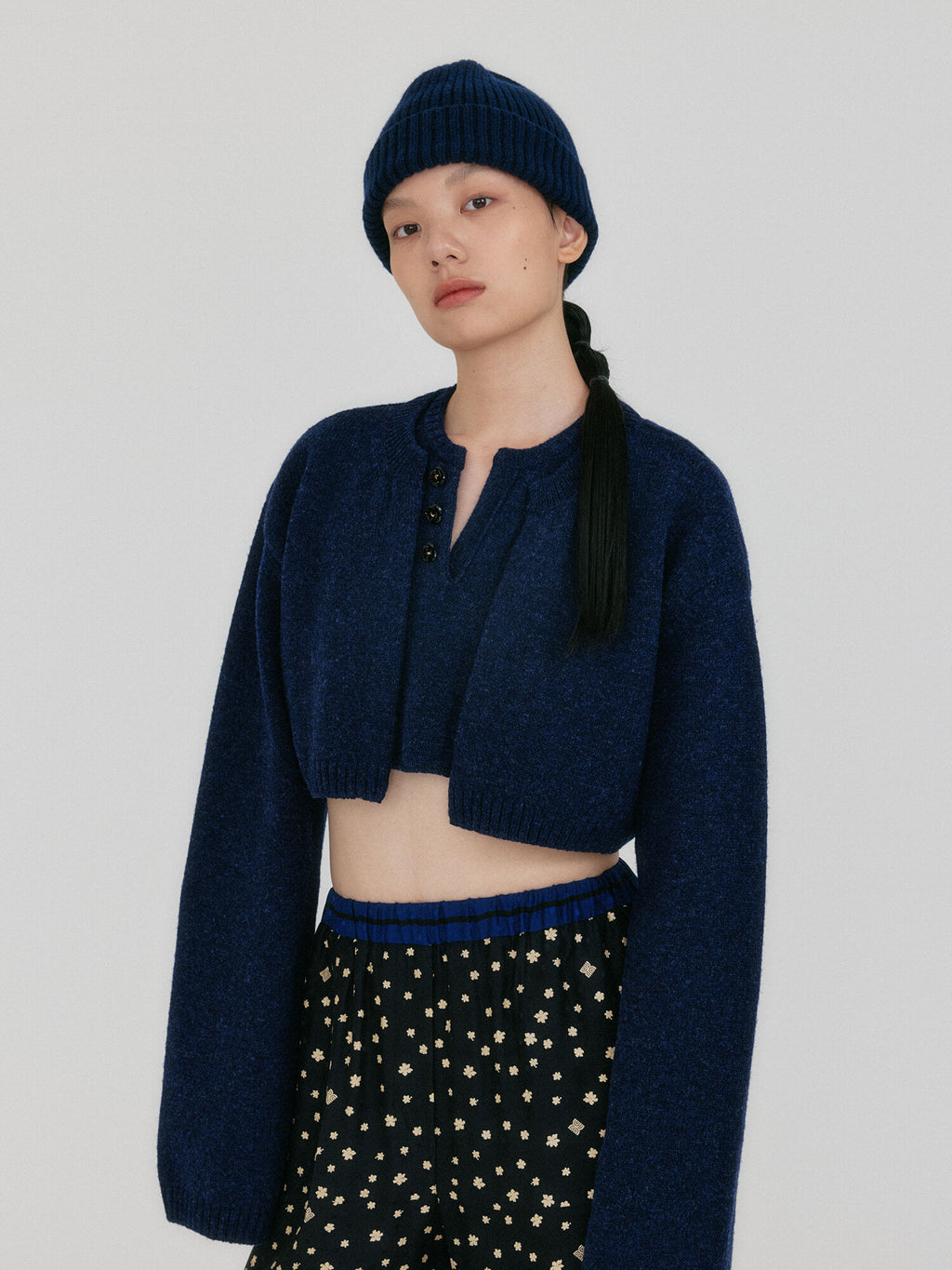 EENK ZONNE Cropped Knit Cardigan - Navy