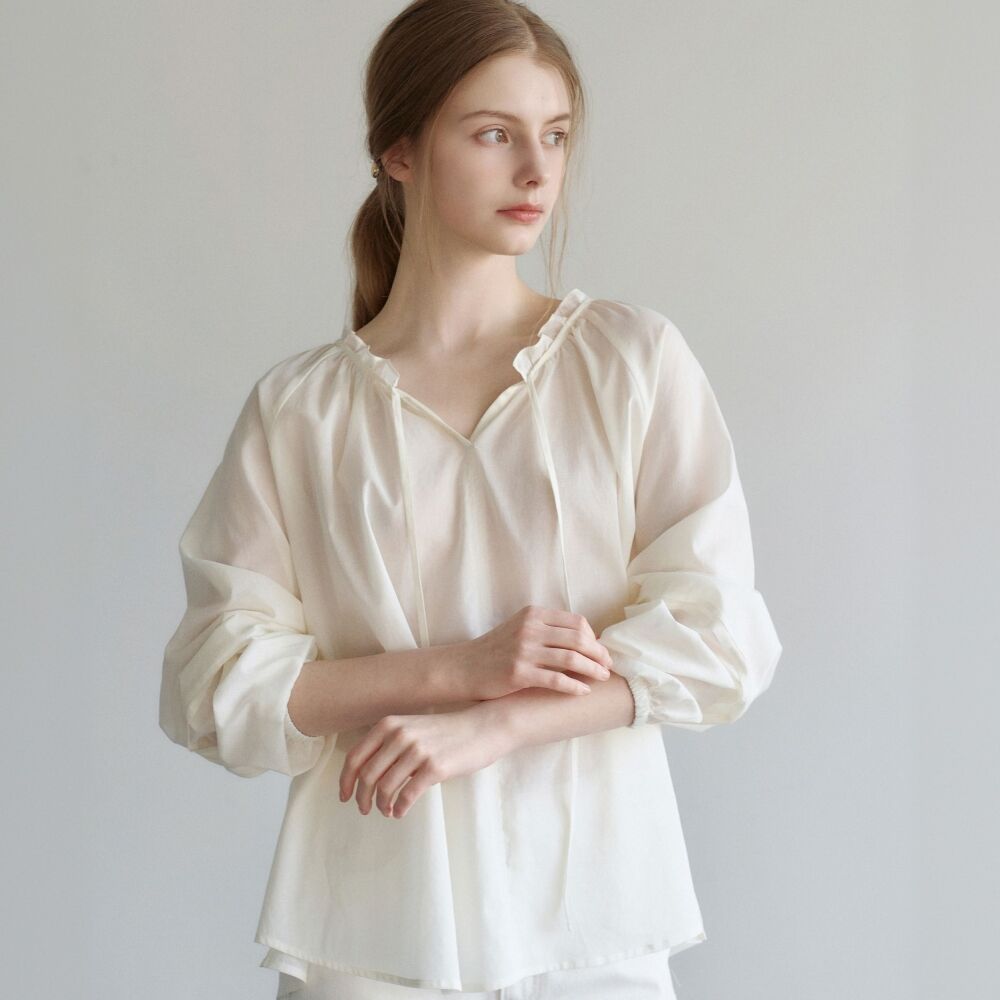 ATCORNER [Influencer wearing] Comfort frill neck shirring blouse ivory AT6BLA017IV