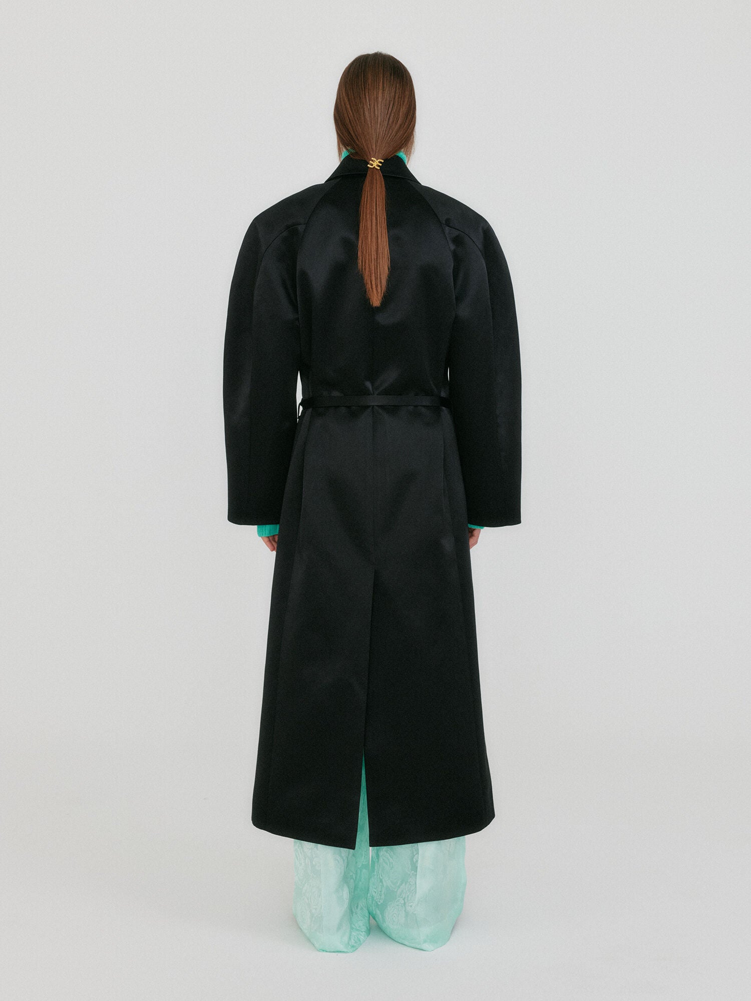 EENK ZENOA Oversized Coat - Black
