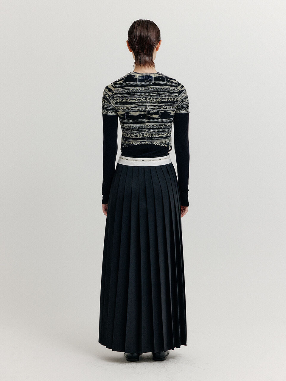 EENK EENK XOVEL Pleated Maxi Skirt - Black