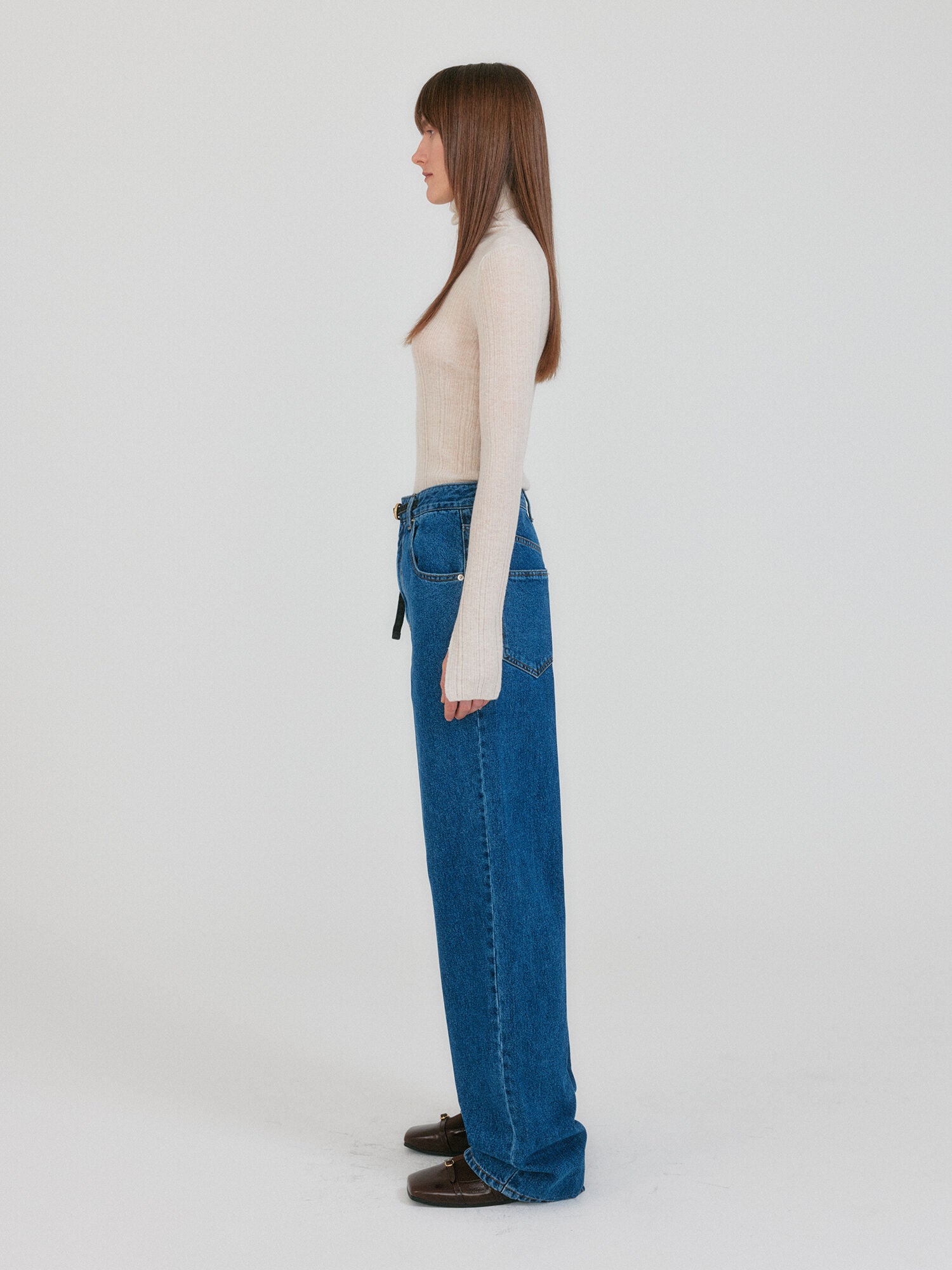 EENK ZIAH High Neck Knit Top - Ivory