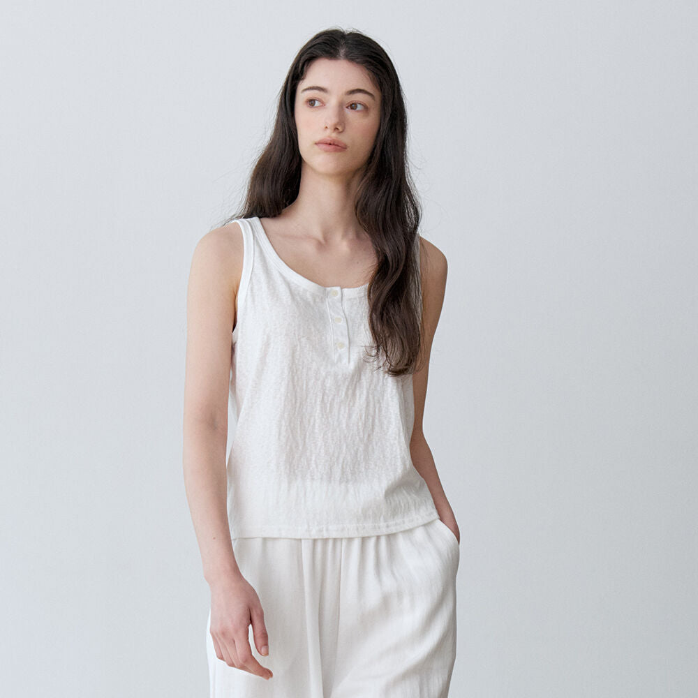 Le' Studio [Summer daily tank top] DRY HENLEY SLEEVELESS TEE (IV)