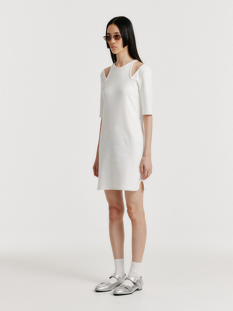 EENK YENDER Half Sleeve Cutout Dress - White