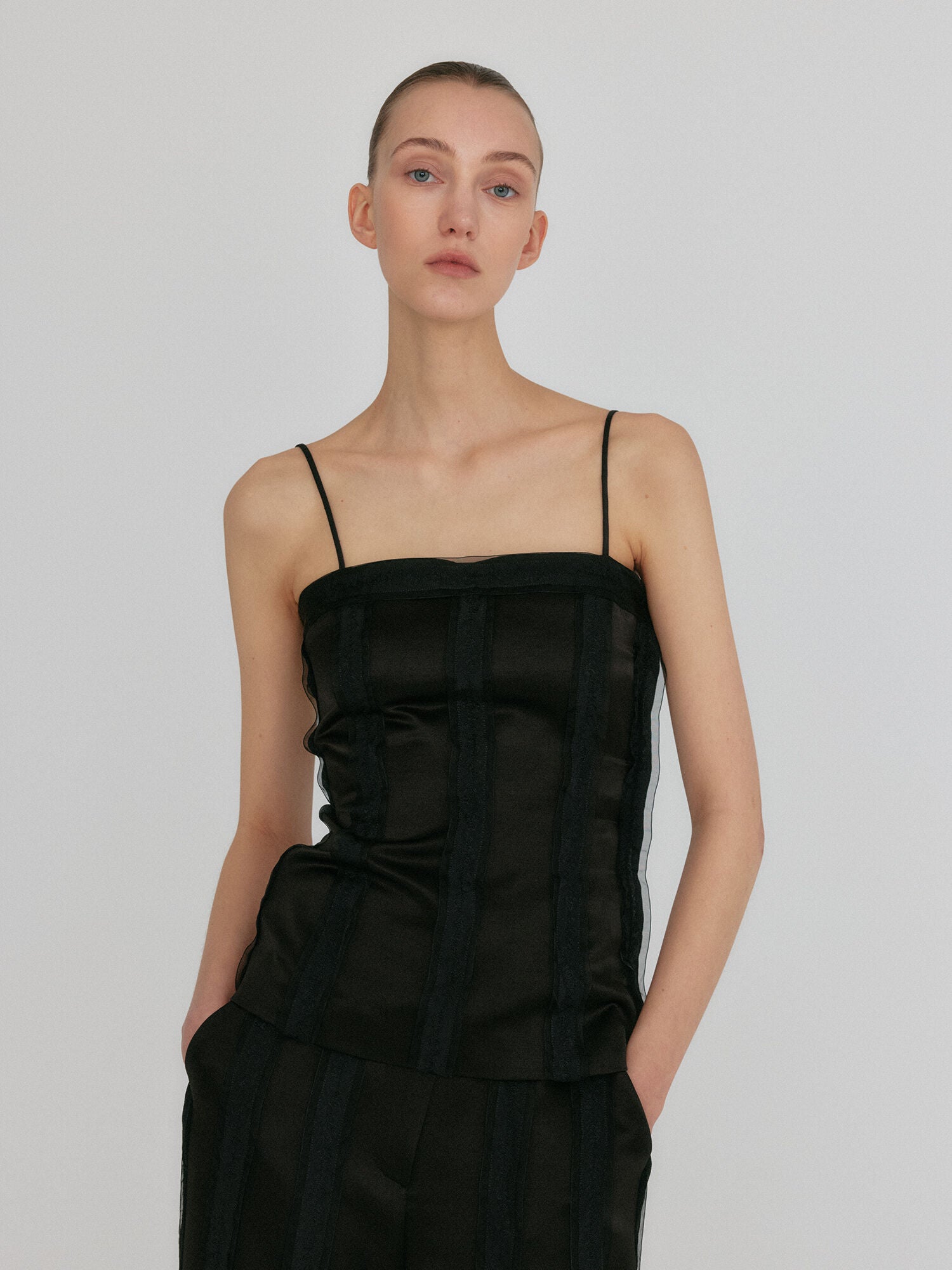 EENK ZENNY Fitted Sleeveless Top - Black