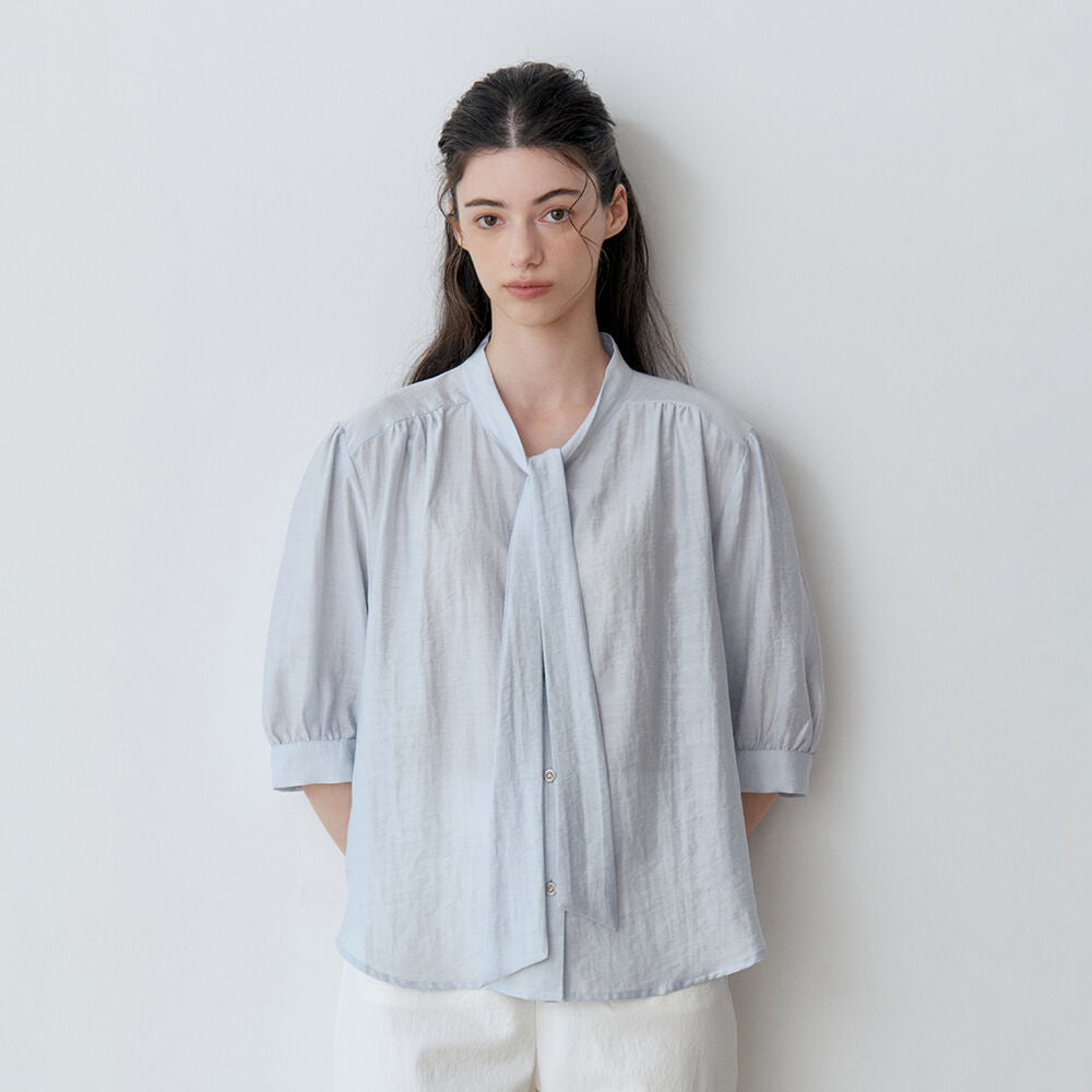 Le' Studio TIE RIBBON SHORT-SLEEVED BLOUSE (SBL)