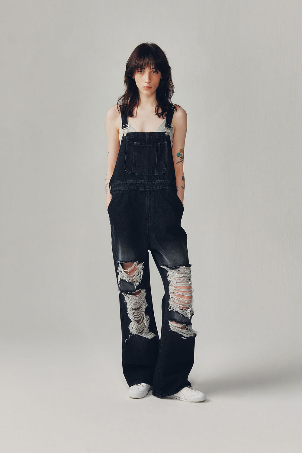 CURRENT VINTAGE DISTRESSED DENIM OVERALLS [BLACK]