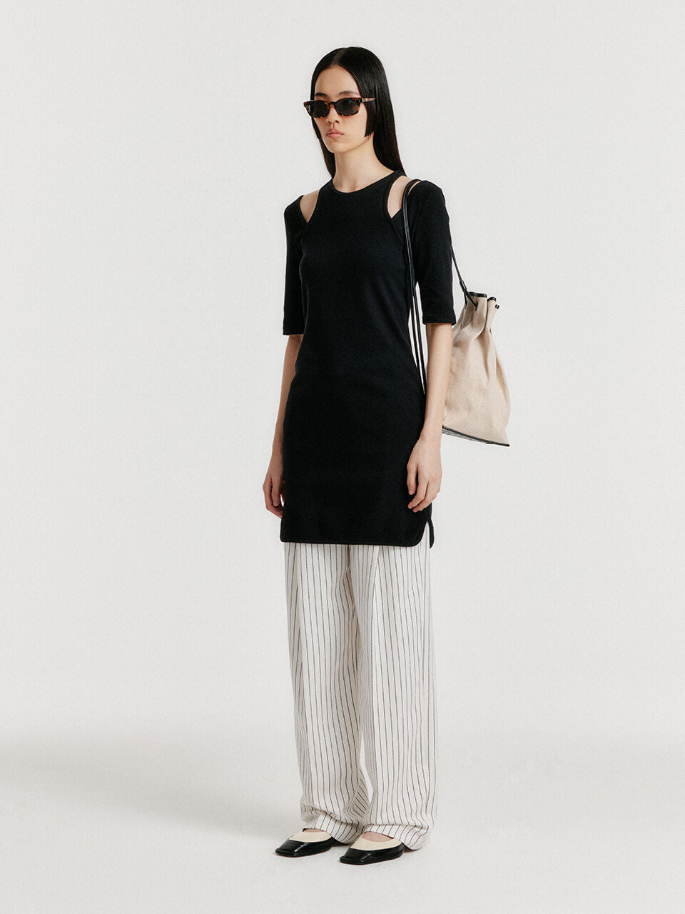 EENK YENDER Half Sleeve Cutout Dress - Black