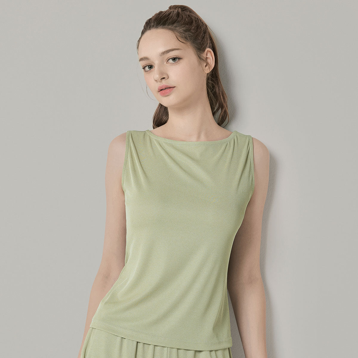 BYC Natural cooling boat neck tank top